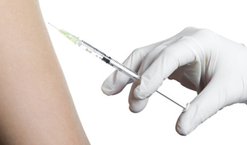 Ocjena prijavljenih vrlo rijetkih slučajeva krvnih ugrušaka uz cjepivo na koronu