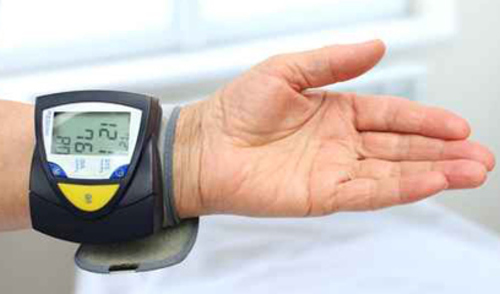 Učestalost i liječenje arterijske hipertenzije u oboljelih od artritisa Učestalost i liječenje arterijske hipertenzije u oboljelih od artritisa