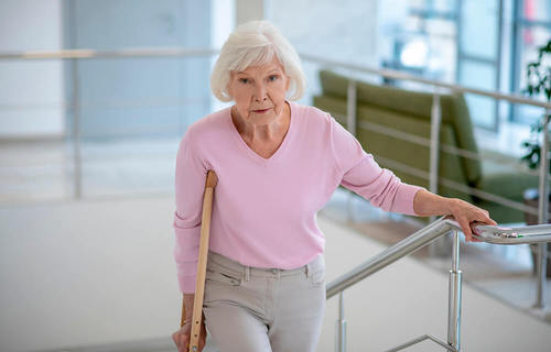 Procjena rizika i prevencija padova kod starijih osoba koje žive u zajednici