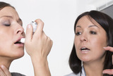 Možemo li u liječenju astme govoriti o lijekovima koji utječu na tijek bolesti?
