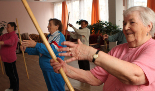 4. konferencija „Tjelesna aktivnost, zdravlje i kvaliteta života starijih osoba" 4. konferencija „Tjelesna aktivnost, zdravlje i kvaliteta života starijih osoba"