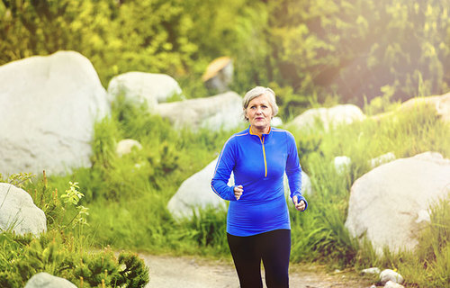 Srčani udar i rizik za raniju menopauzu